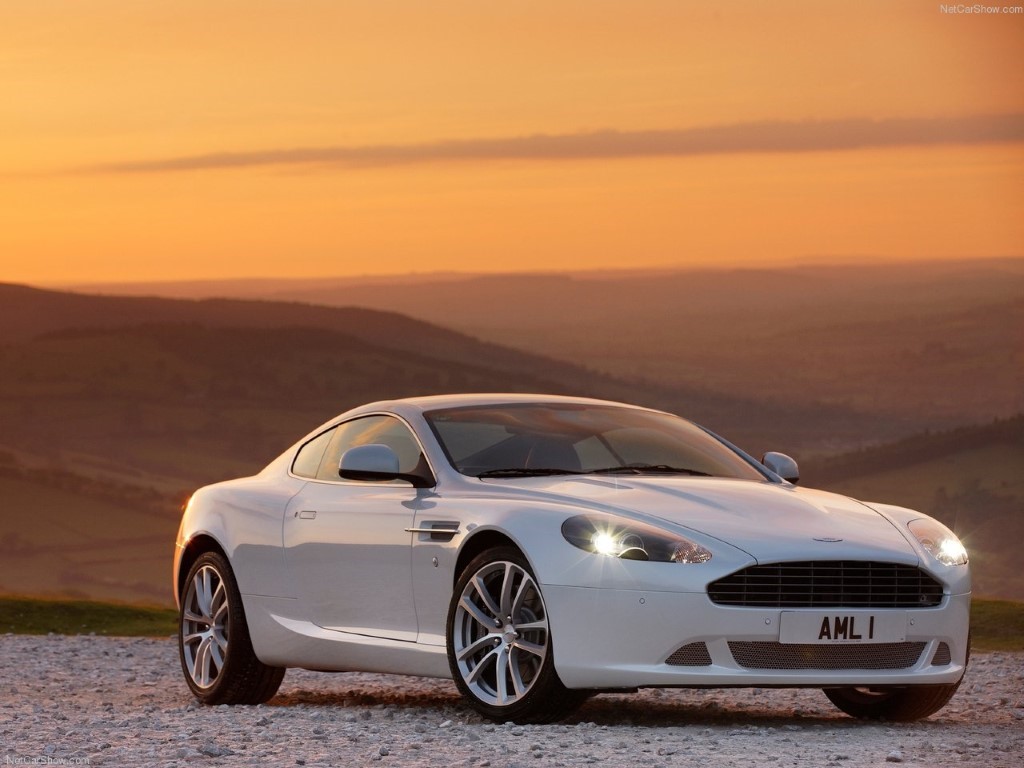 Aston Martin DB9 5.9 V12 (Automatic)